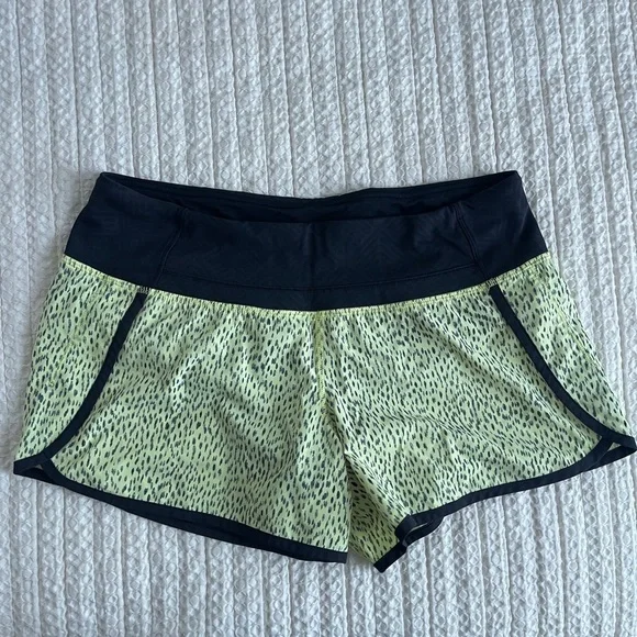 Lululemon Women Run Times Short 4" Dottie Dash Clarity Yellow Black Polka Dot 6 - Picture 5 of 9